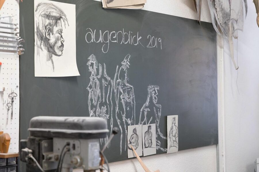 Atelier mit Skizzen zur Ausstellung «Augenblick»